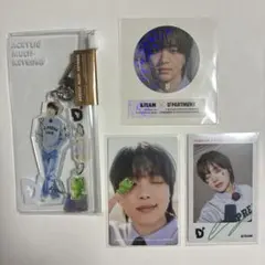 &TEAM D’PARTMENTアクリルキーリング .チェキEJ ウィジュ