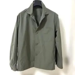 オリーブ色ボタン付きシャツジャケット　サイズM