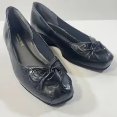 Item thumbnail for item 9cef754f-c536-4ccb-bfd7-2613951940c5