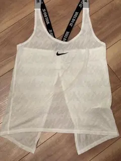 Nike Dri-FIT ホワイト タンクトップ S