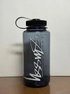 STUSSY 530ml 水筒 ULTRA BRANDS　未使用品 STUSSY 530ml 水筒 ULTRA BRANDS 未使用品
