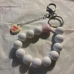 ハートチャーム付き ビーズキーホルダー