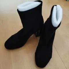 黒 スエード 高ヒールショートブーツ 【サイズ、Ｓ】
