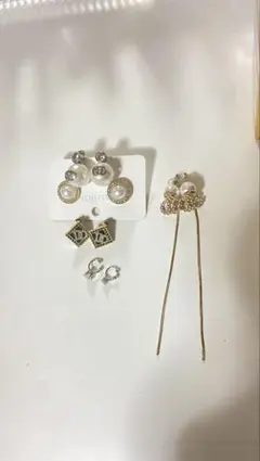 パールとクリスタルのピアスセット