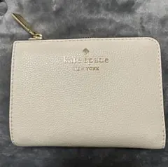 kate spade 二つ折り財布 ライトベージュ