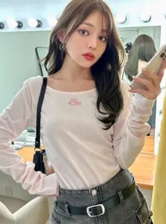 新品未使用 GRL バックオープンロゴ刺繍トップス