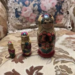 ロシア民芸品 マトリョーシカ 3個組 木製人形