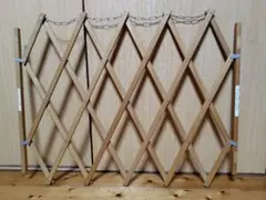 アコーディオン式木製ベビーゲート(フェンス)　 ２枚セット　中古品