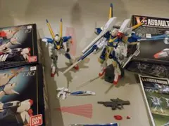 HG 1/100 V2アサルトバスター V2バスター V2ガンダム 3体セットのサムネイル