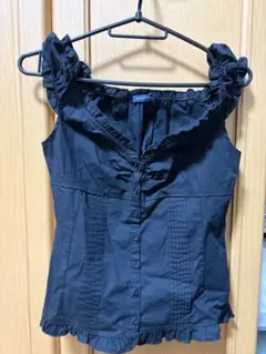 【新品未使用】BRANDY MELVILLE Black Ruffle Topsのサムネイル