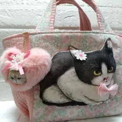 コヤンイサムチョン☆ころりんトートバッグ　花柄＆ヌビキルト　ハチワレちゃん