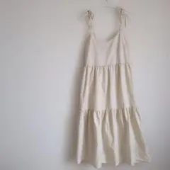 【Bab】バブ　クリーム色 キャミワンピース ティアードデザイン