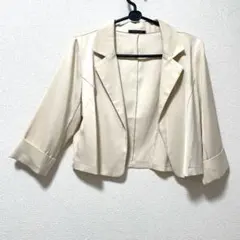 テーラードジャケット　ショート丈　ボレロ　ライトベージュ　5分丈　7分丈
