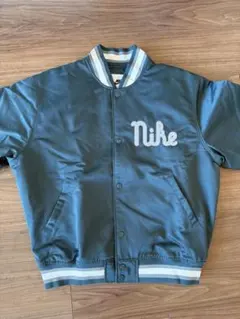 年末売切！ Nike ダークグリーン スタジャン