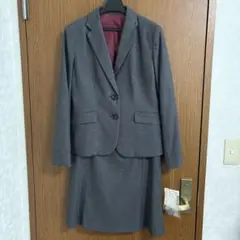 【未使用】グレー スカートスーツ セットのサムネイル