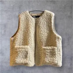 アイボリー ファーベスト ポケット付き　ZARA