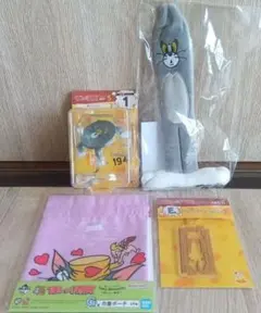 一番くじ　トム＆ジェリー　フィギュア　ポーチ　アクキー４点セット