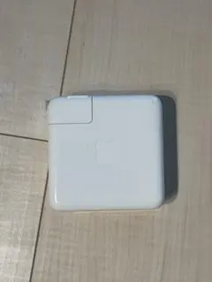 Apple 61W USB-C 電源アダプター A1718