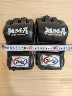 オープンフィンガーグローブ MMA 総合格闘技 テコンドー 空手 トレーニング用のサムネイル