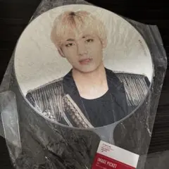 BTS うちわ LOVE YOURSELF テテ グク 2点セット - メルカリ