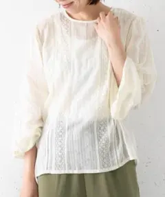 B381アーバンリサーチ長袖ブラウス刺繍レースオフホワイト白無地コットン綿春夏秋