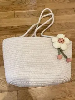 ベージュ ストローバッグ
