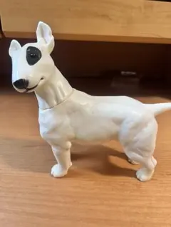 犬のフィギュア ホワイト　ブルテリア