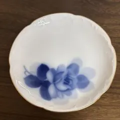 新品未使用　箱付き　大倉陶園　ブルーローズ銘々皿5枚組 大倉陶園］ブルーローズ(8011) 15cm銘々皿揃(5枚) | ノリタケ