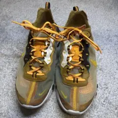 NIKE REACT スニーカー