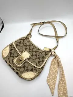 良品✨ コーチ ショルダーバッグ シグネチャー キャンバス ベージュ 0P3