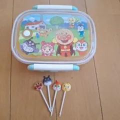 アンパンマンお弁当箱　ピック付きのサムネイル