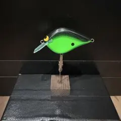 IZU LURE ハンドメイドフラットサイドクランク バルサ製 60mm 9g