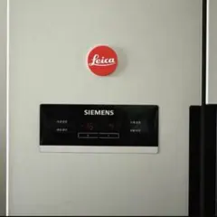 【希少・限定品】ライカ（Leica）特製マグネットピン（ドイツ本店ノベルティ）のサムネイル