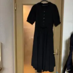 JUNOAH 黒シャツワンピース 半袖 フリル付き