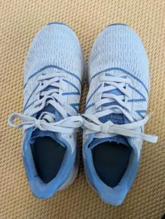 New Balance Fresh Foam ランニングシューズ　23cm