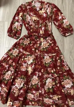 インゲボルグ　薄緑系　可愛い　花柄　ワンピース