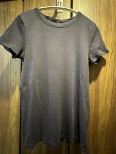 ユニクロ　Tシャツ　レディース