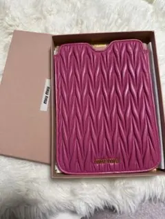 2026年最新】ミュウミュウ miumiu iPadケースの人気アイテム - メルカリ
