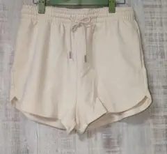 〈新品〉H＆М　ハーフパンツ　ショートパンツ　トレーニングウエア　ヨガ