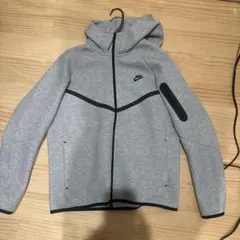 Nike グレー フード付きパーカー