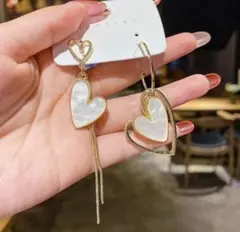 545★大反響・品薄★ハート ピアス ホワイト ゴールド アクセサリー