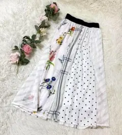 doll up oops ロングスカート フレア サイズ38 M 花柄 ホワイトのサムネイル