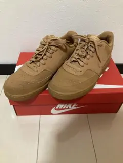 美品　NIKE COURT VISION LO 25.5 ベージュ　箱付き