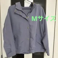 【美品】GU Mサイズ軽量マウンテンパーカー フード付き　ラベンダー