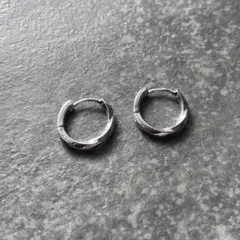 シルバーピアス925　ツイスト　フープNo2