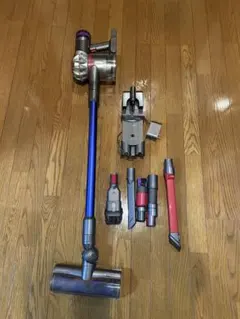 【ジャンク品】ダイソン(Dyson)　スティッククリーナー　SV15 ジャンク品】ダイソン(Dyson) スティッククリーナー SV15 - メルカリ