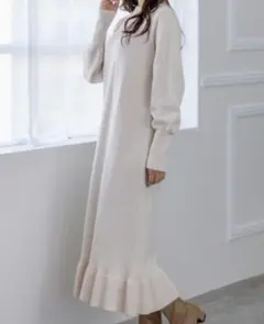 ニットワンピース 長袖 白