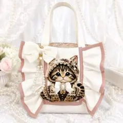 新作♡ 猫　パネル生地　フリル トートバッグ パールチャーム付き