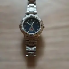 ​【訳あり・ジャンク】GUESS ゲス 腕時計 レディース ネイビー文字盤のサムネイル
