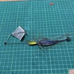 スピナーベイト シャッドテールワーム付き